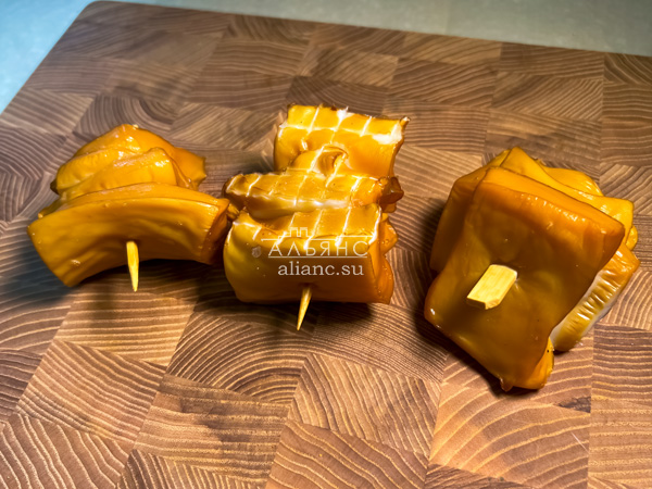 Шашлычок из кальмара х/к в Копейске