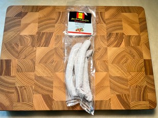 Другие закуски: Колбаски сыровяленые Mini Fuet 