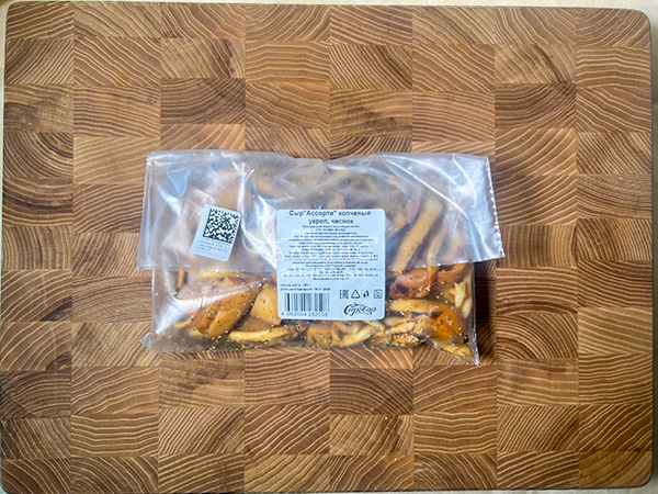 Сыр 150 гр ГОРНЫЙ СЫРОВАР (Ассорти копчёный с укропом и чесноком) в Копейске