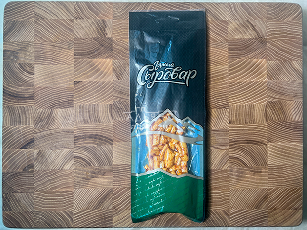 Сыр 60 гр ГОРНЫЙ СЫРОВАР (Бочонок копчёный с аджикой) в Копейске